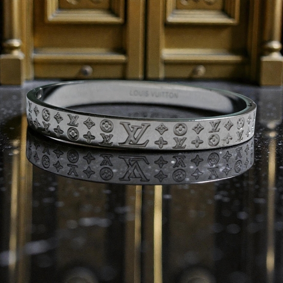 Jewelry - Silver Patterned Bracelet